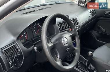 Універсал Volkswagen Golf 2000 в 