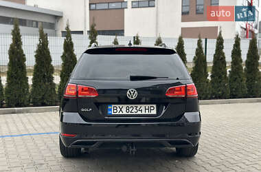 Універсал Volkswagen Golf 2014 в Чернівцях