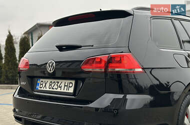 Універсал Volkswagen Golf 2014 в Чернівцях