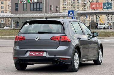 Хетчбек Volkswagen Golf 2015 в Києві