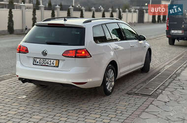 Универсал Volkswagen Golf 2013 в Сваляве