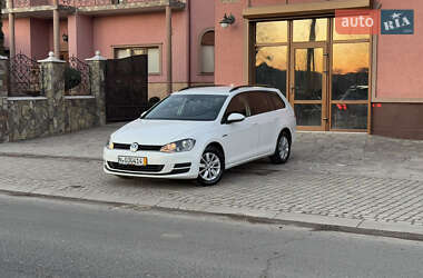 Универсал Volkswagen Golf 2013 в Сваляве