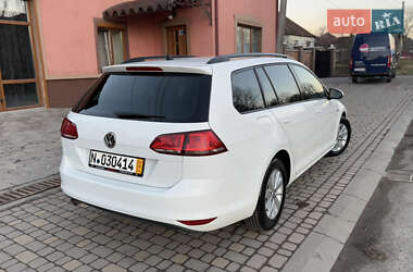 Универсал Volkswagen Golf 2013 в Сваляве