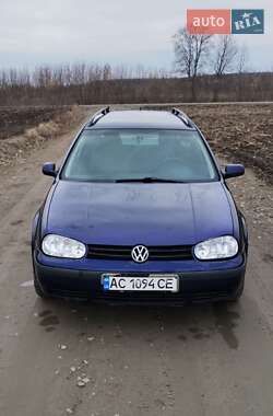 Універсал Volkswagen Golf 2000 в Демидівці