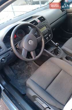 Хетчбек Volkswagen Golf 2005 в Вінниці