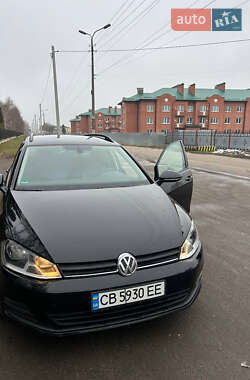 Универсал Volkswagen Golf 2014 в Бобровице