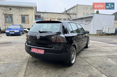 Хетчбек Volkswagen Golf 2008 в Рівному