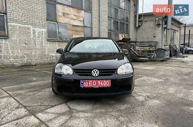 Хетчбек Volkswagen Golf 2008 в Рівному