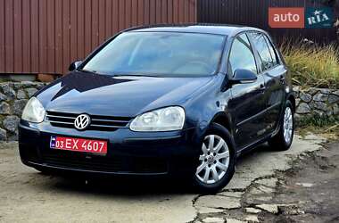 Хэтчбек Volkswagen Golf 2005 в Полтаве