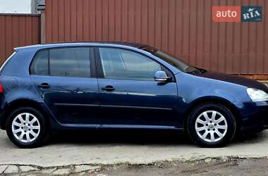 Хэтчбек Volkswagen Golf 2005 в Полтаве