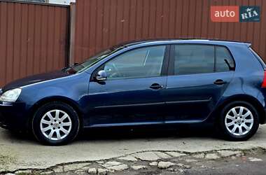 Хэтчбек Volkswagen Golf 2005 в Полтаве