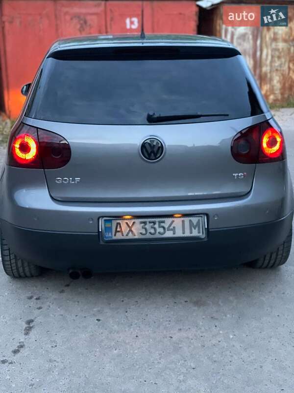 Хэтчбек Volkswagen Golf 2008 в Харькове