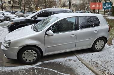 Хетчбек Volkswagen Golf 2008 в Києві