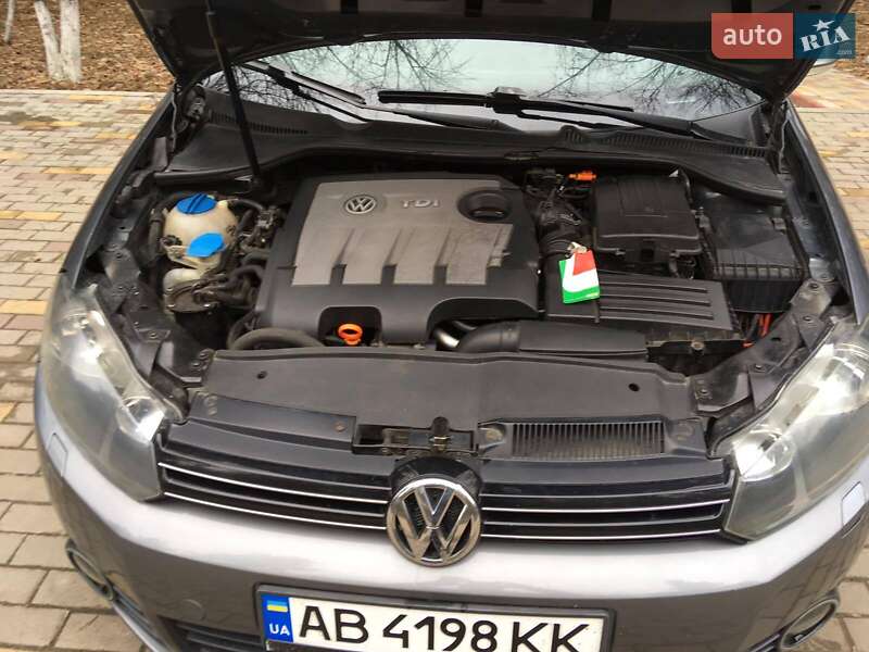 Універсал Volkswagen Golf 2010 в Бершаді