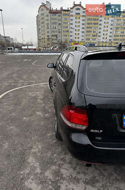 Универсал Volkswagen Golf 2010 в Ивано-Франковске