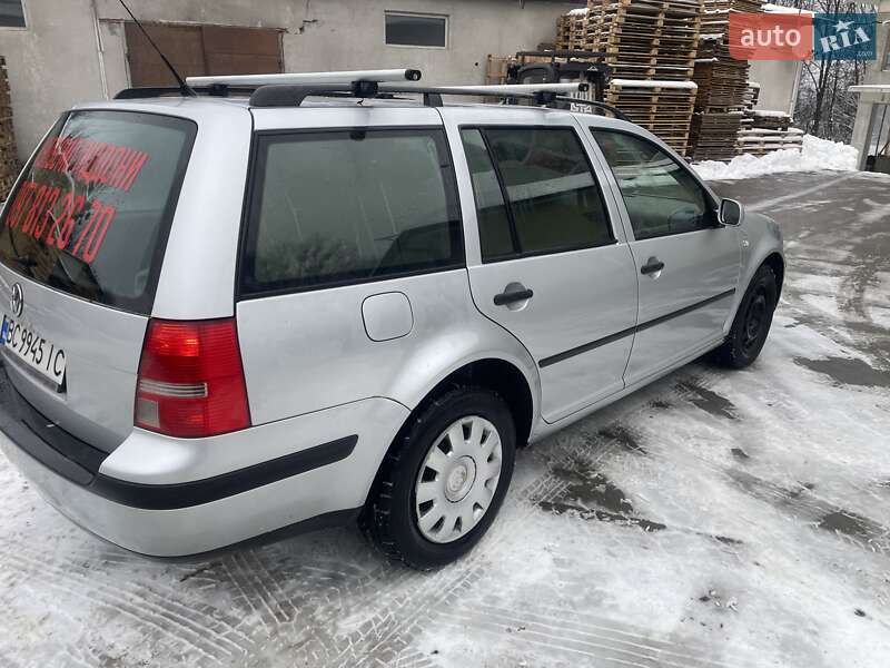 Універсал Volkswagen Golf 2005 в Львові