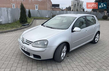 Хэтчбек Volkswagen Golf 2004 в Львове