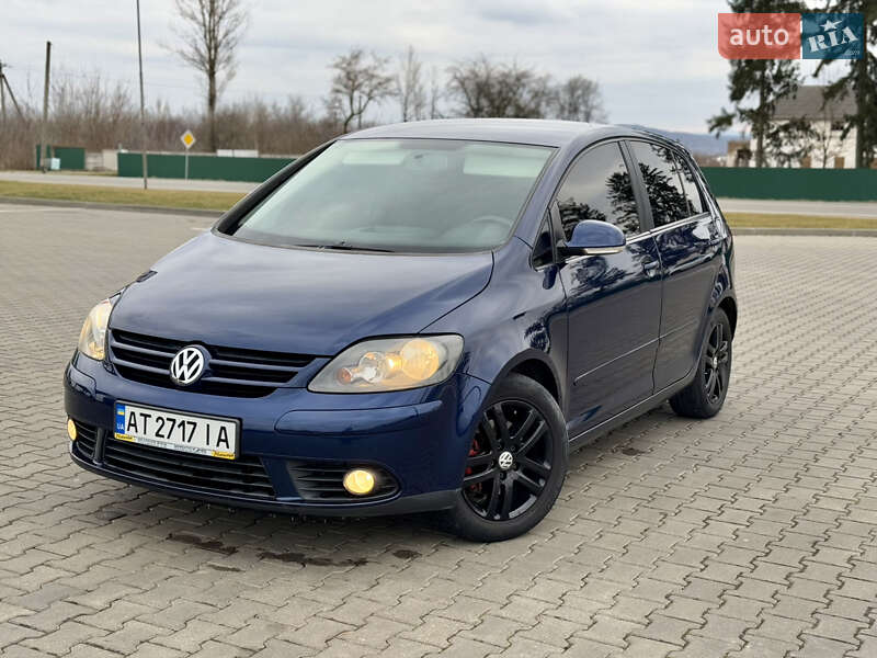 Хэтчбек Volkswagen Golf 2008 в Коломые