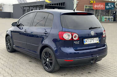 Хэтчбек Volkswagen Golf 2008 в Коломые