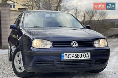 Хетчбек Volkswagen Golf 2001 в Тернополі