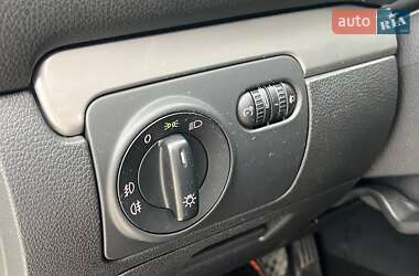 Хетчбек Volkswagen Golf 2010 в 