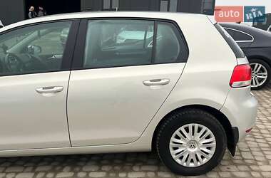 Хетчбек Volkswagen Golf 2010 в 