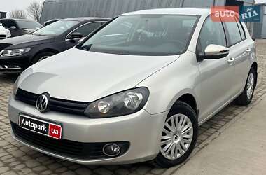 Хетчбек Volkswagen Golf 2010 в Львові