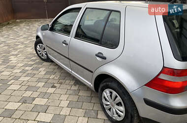 Хэтчбек Volkswagen Golf 2003 в Коломые