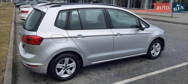 Универсал Volkswagen Golf 2015 в Львове