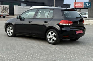 Хетчбек Volkswagen Golf 2010 в Житомирі