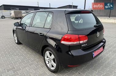 Хетчбек Volkswagen Golf 2010 в Житомирі