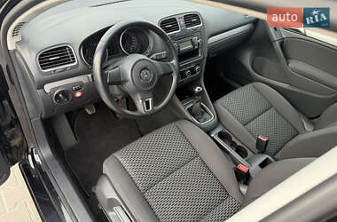 Хетчбек Volkswagen Golf 2010 в Житомирі