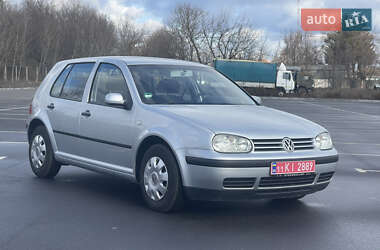 Хетчбек Volkswagen Golf 2003 в Вінниці