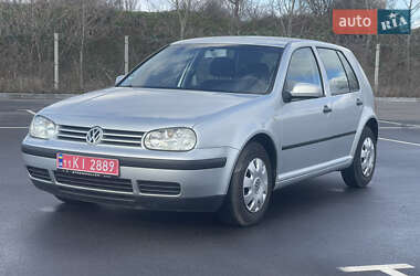 Хетчбек Volkswagen Golf 2003 в Вінниці