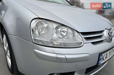 Хэтчбек Volkswagen Golf 2007 в Киеве