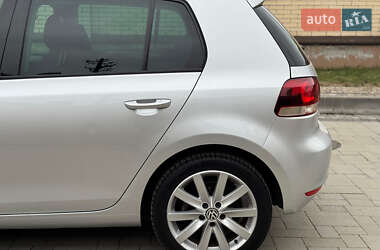 Хетчбек Volkswagen Golf 2009 в Луцьку