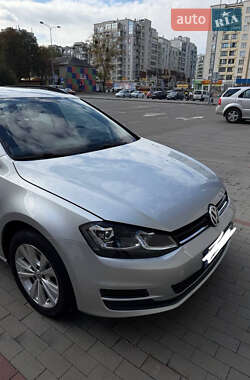 Универсал Volkswagen Golf 2016 в 