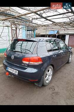 Хэтчбек Volkswagen Golf 2011 в 