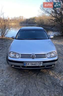 Хэтчбек Volkswagen Golf 2001 в Шепетовке