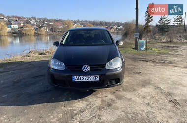 Хэтчбек Volkswagen Golf 2006 в Умани