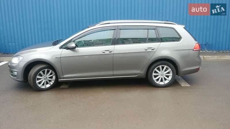 Універсал Volkswagen Golf 2015 в Полтаві