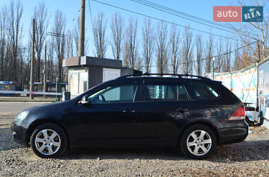 Універсал Volkswagen Golf 2013 в 