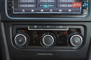 Універсал Volkswagen Golf 2013 в 