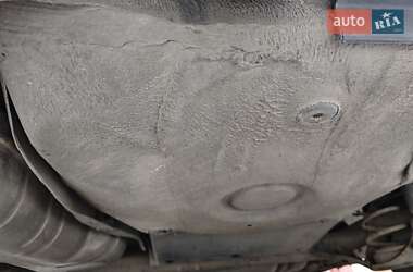 Хэтчбек Volkswagen Golf 1998 в 