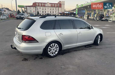 Универсал Volkswagen Golf 2010 в 