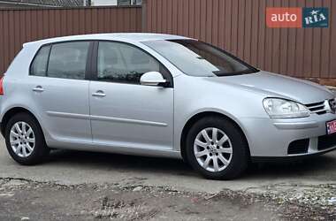 Хэтчбек Volkswagen Golf 2005 в Полтаве