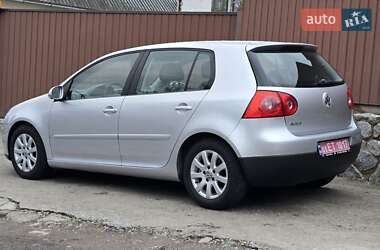 Хэтчбек Volkswagen Golf 2005 в Полтаве