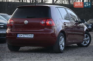 Хетчбек Volkswagen Golf 2005 в Бердичеві