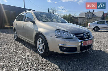 Універсал Volkswagen Golf 2009 в Яворові