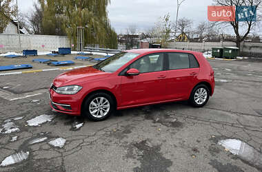 Хетчбек Volkswagen Golf 2017 в Києві